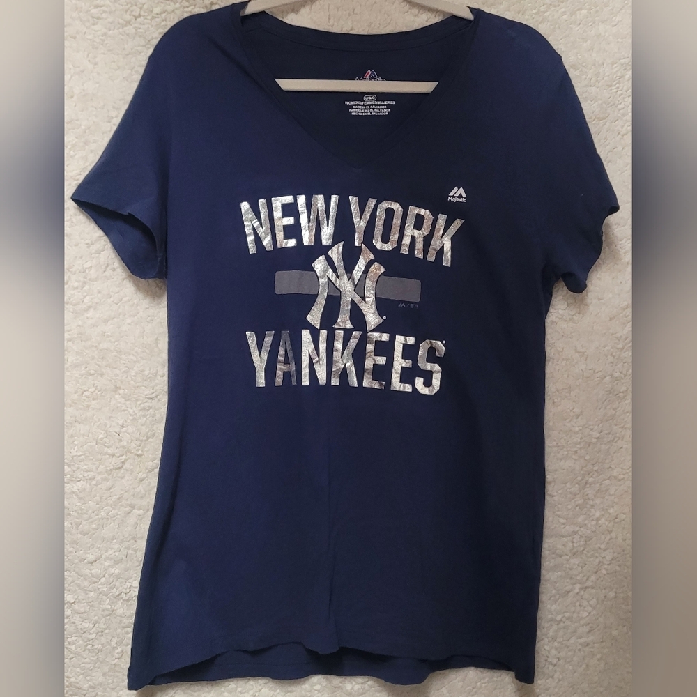 Majestic Fan Fashion New York Yankees Blue Women’s T-Shirt Size L